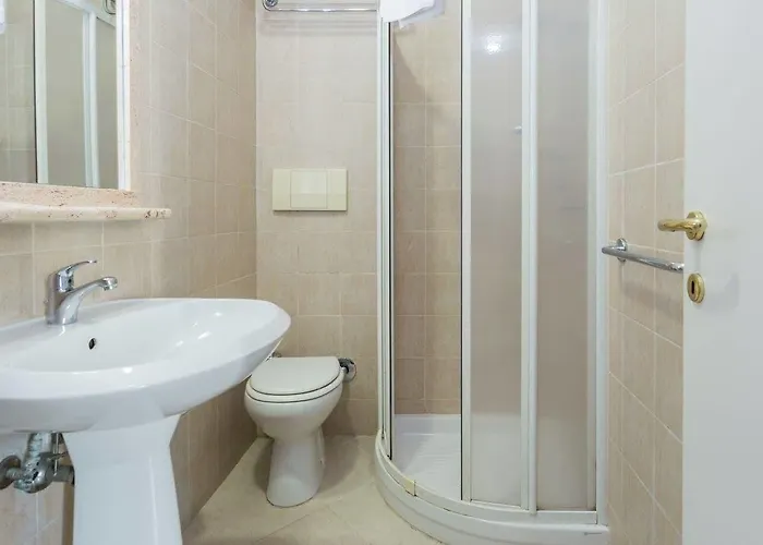 Lodi Aparthotel 4*
