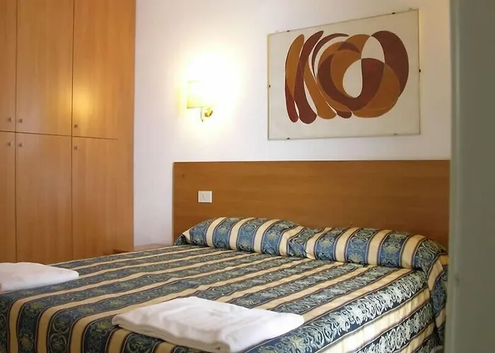 Aparthotel Lodi 4*